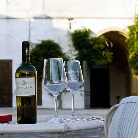 Masseria Mazzetta Salento Corte Del Falconiere 3*