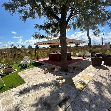 Masseria Mazzetta Salento Corte Del Falconiere 3* サリーチェ・サレンティーノ