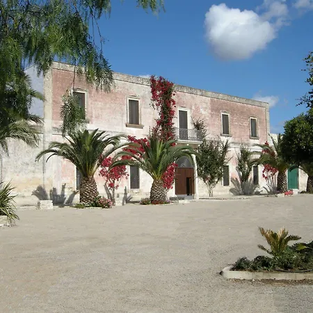 Masseria Mazzetta Salento Corte Del Falconiere Bed & Breakfast 3*