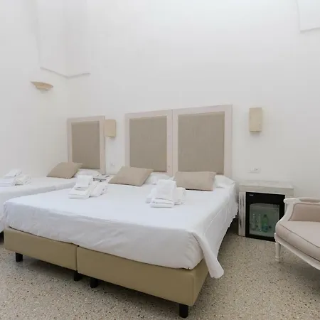 B&B Masseria Mazzetta - La Corte Del Falconiere 3*