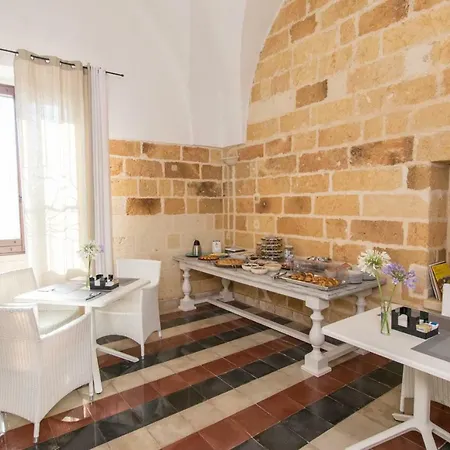 Masseria Mazzetta Salento Corte Del Falconiere Bed & Breakfast 3*