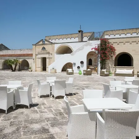 Bed & Breakfast Masseria Mazzetta Salento Corte Del Falconiere 3*
